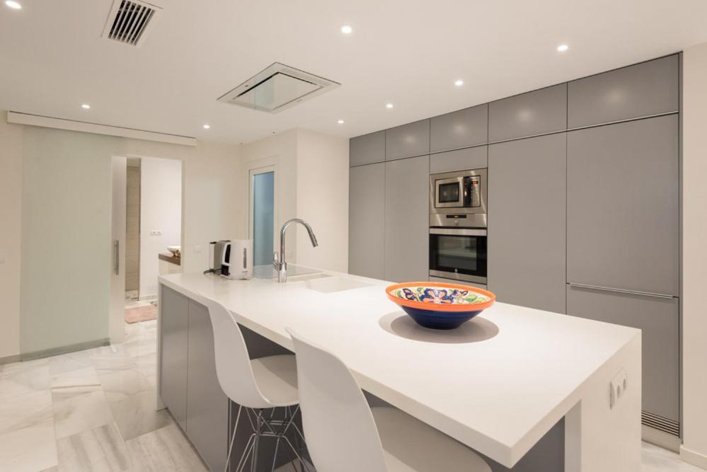 Playas Del Duque, Puerto Banus, Golf .Playa Y Compras Apartment มาร์เบยา ภายนอก รูปภาพ